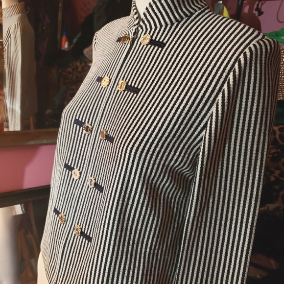 st john collection by Marie Gray Jackets & Blazers - St. John collection lightweight blazer